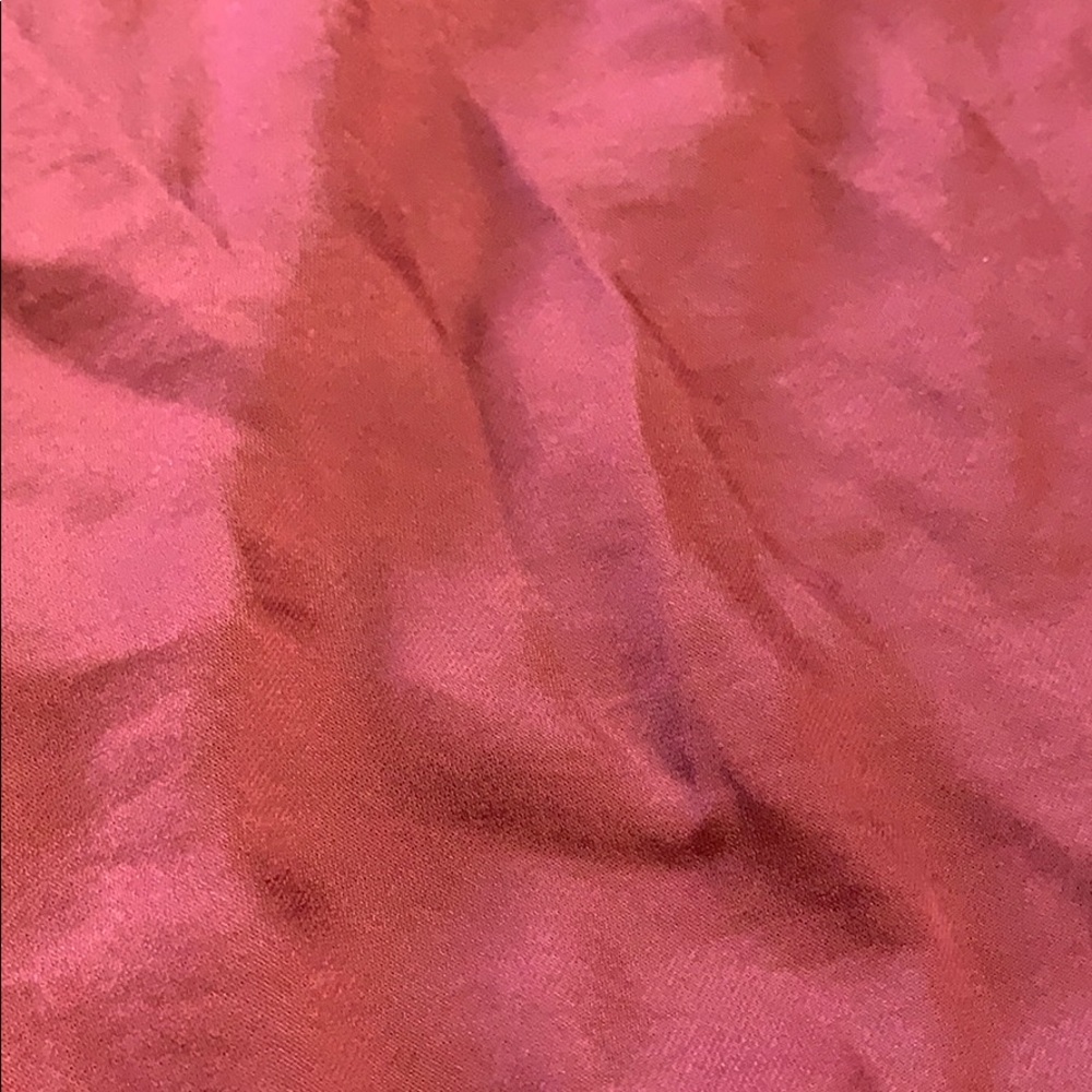 Rust colored top. - Picture 3 of 3